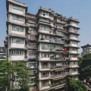我想在杭州市中心找一个住所但是不知道如何找到合适的房子或公寓你有什么建议吗？