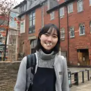 你好我是一名中国学生想要去英国攻读本科学位课程并获得奖学金的机会如何提高成功率呢？