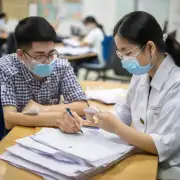 对于想要申请到泰国大学博士学位项目的学生来说他们应该如何准备自己的材料以提高录取率呢？