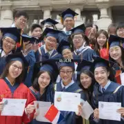 哪些学院开设了面向世界各国的学生奖学金计划以便他们获得资金支持赴华攻读学位？