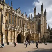 在英国大学排行榜中剑桥和牛津是哪两个最高的？它们分别在世界排名第几位呢？